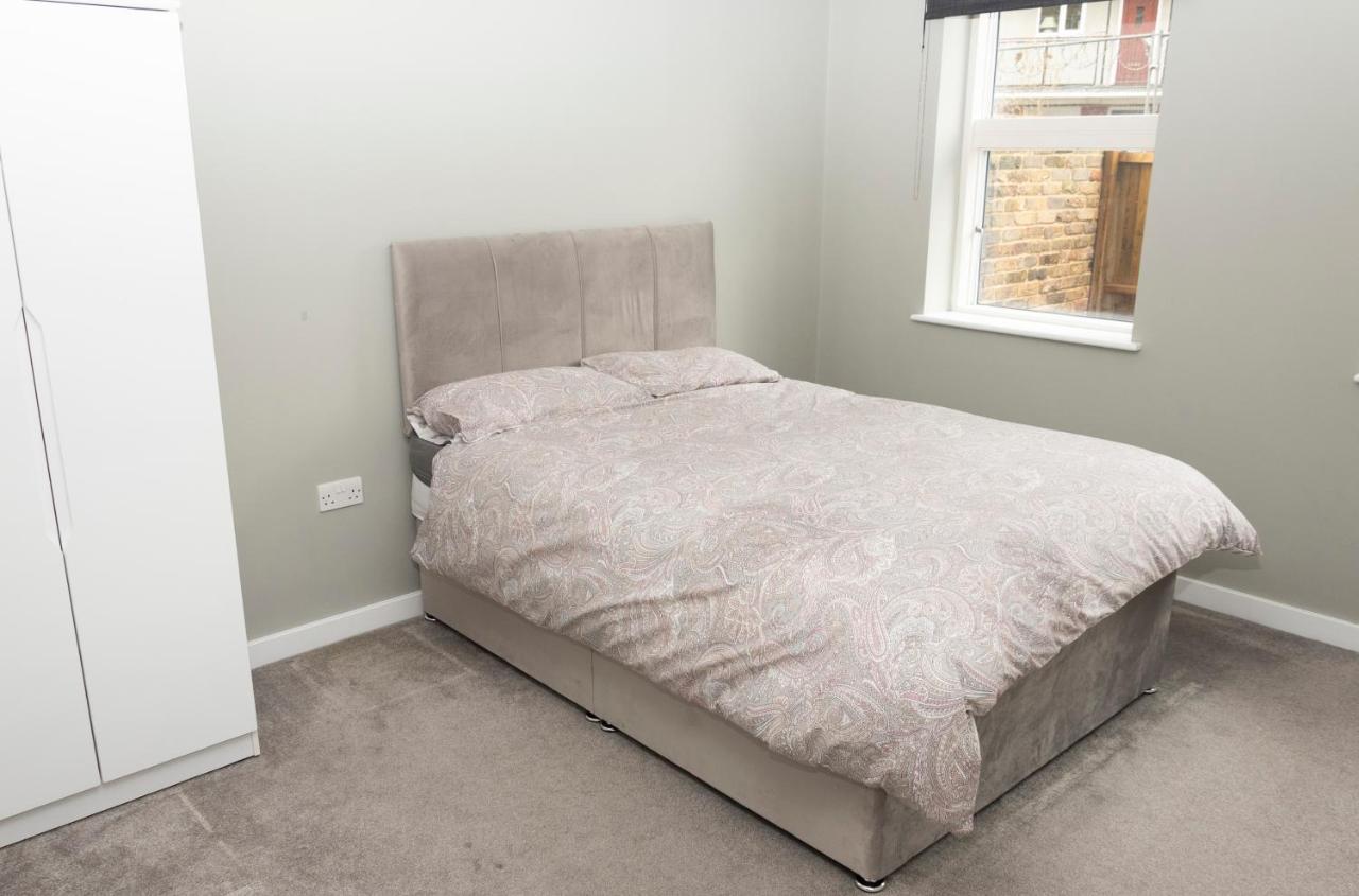 Spacious Clapham Apartments Лондон Екстериор снимка